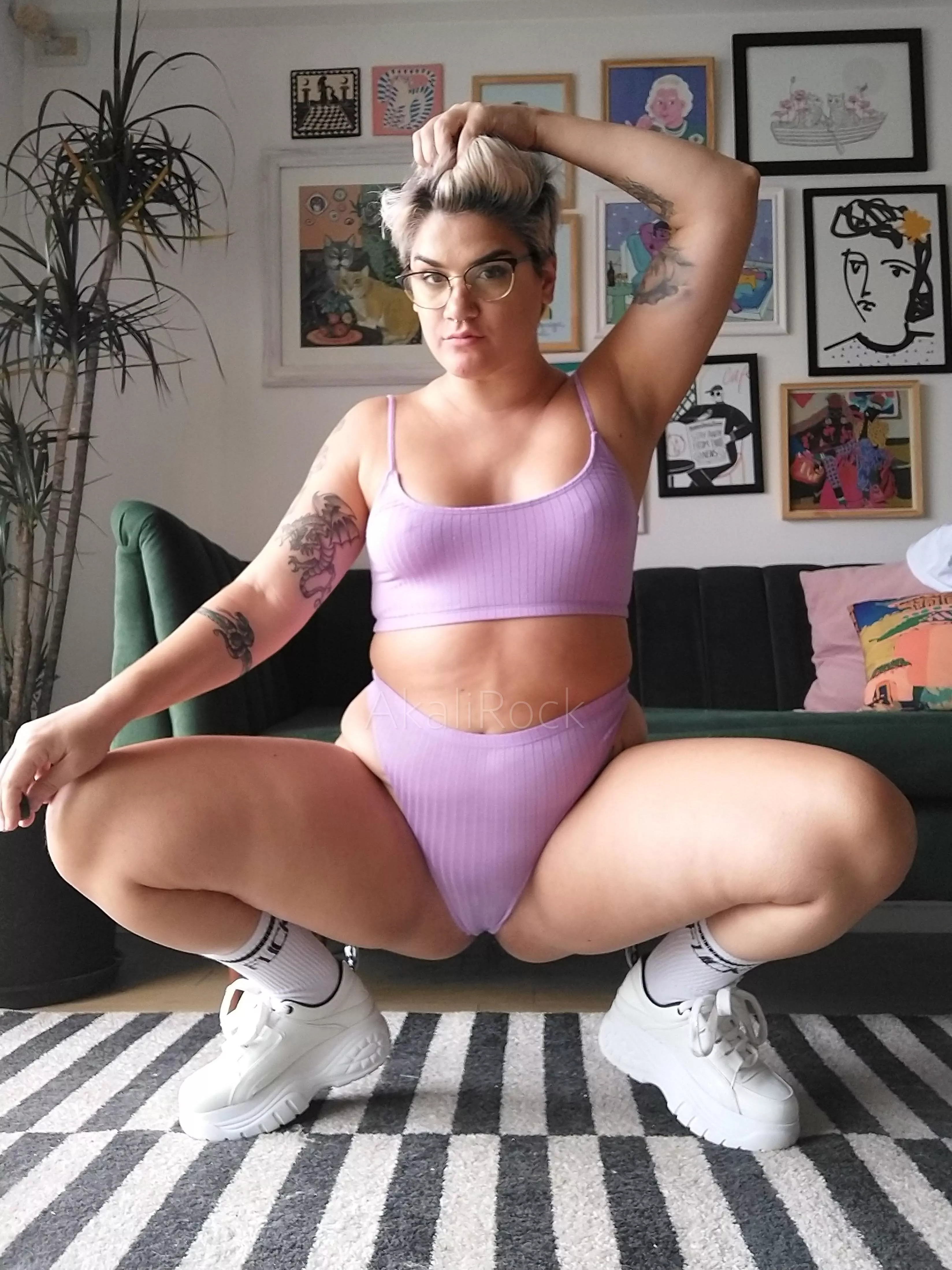 Go on and stick your tongue in there for me posted by AkaliRock