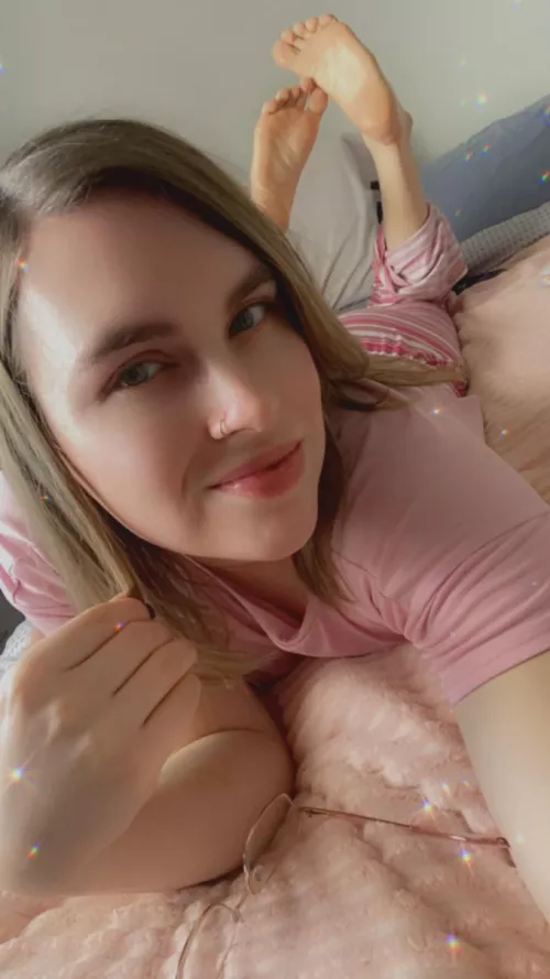 Got to sleep in today, happy Monday 💖 by BadTay95