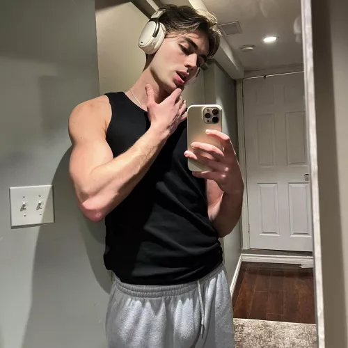 Happy Super Bowl Sunday! by theoryluvv