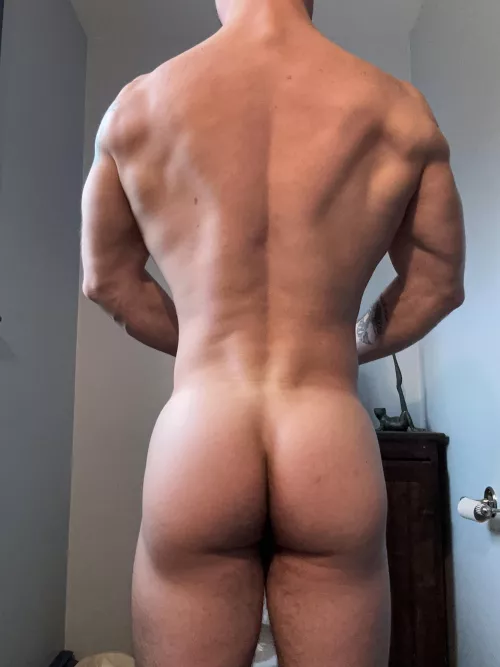 Hard leg day + cardio makes me horny by Southern_Vast_1203