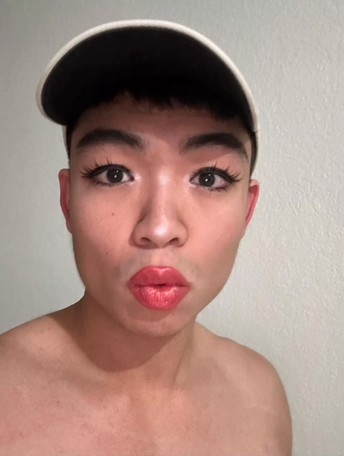 How does my makeup look? 💋 posted by reDragon03