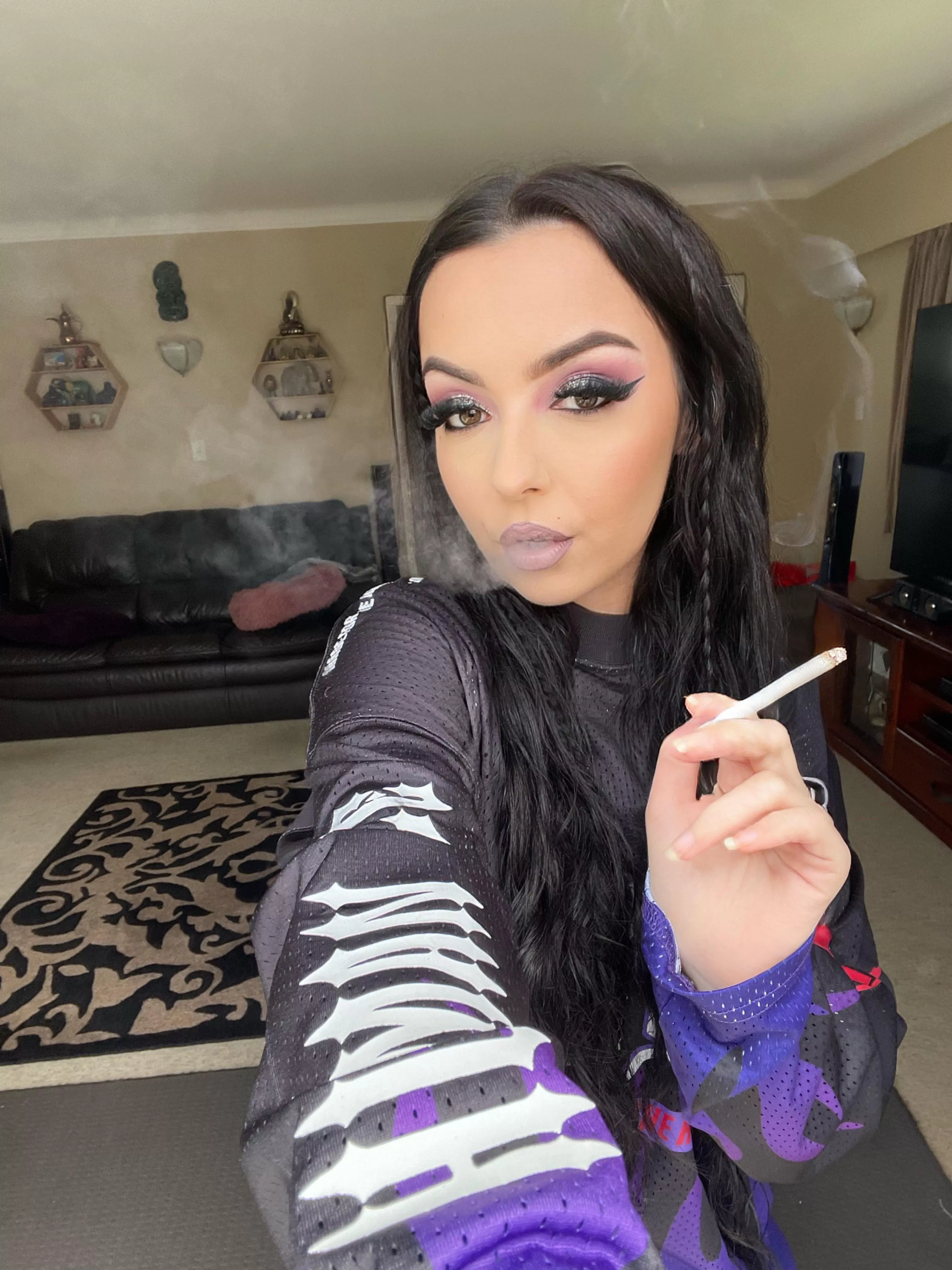 How many cigarettes should i smoke today? ;) posted by Brattywynter