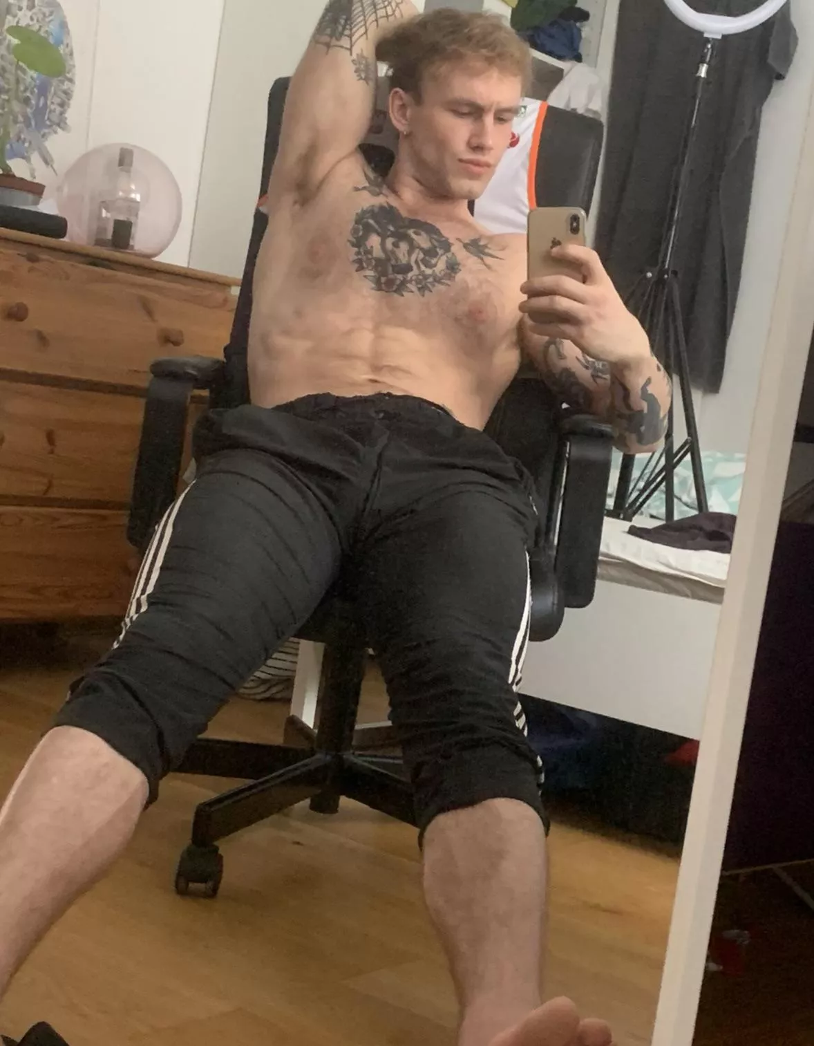 I just need u at my feet posted by AlphaJake23