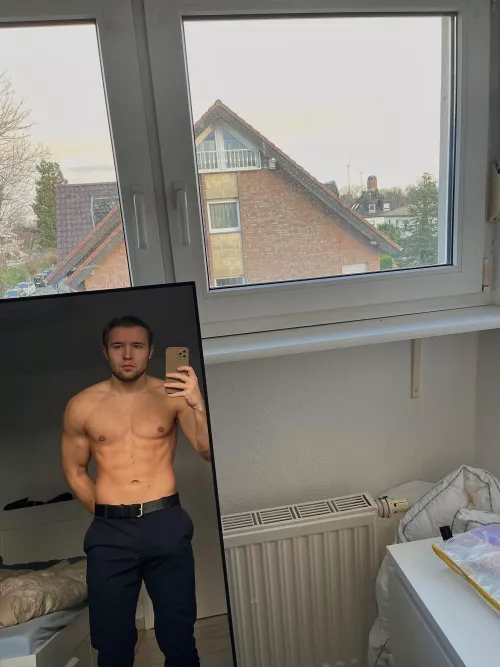 I like it hard by Moonshotsbenny67