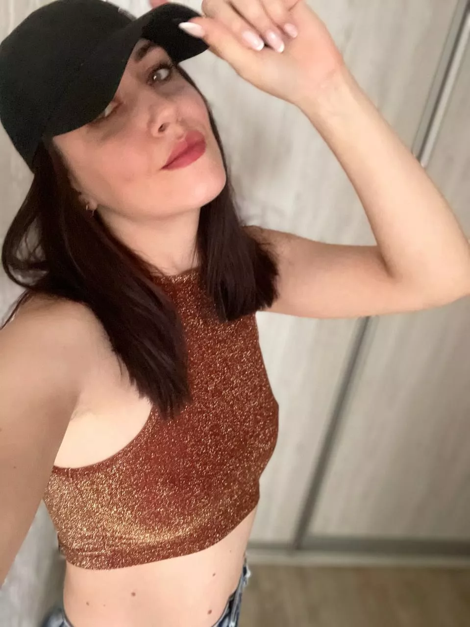 I like to walk free on the street posted by mariy_love