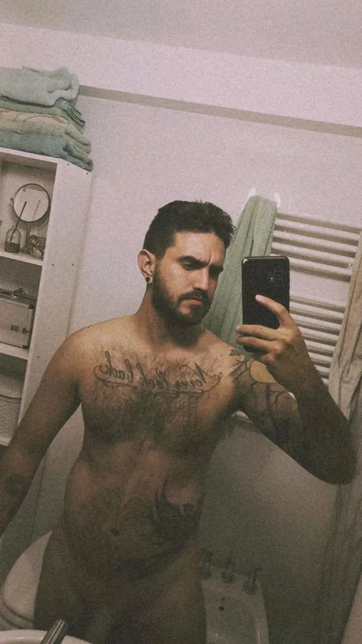 I love the hot shower, do you? posted by xfegox