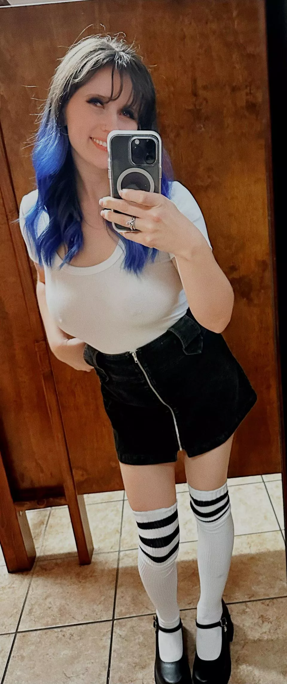 I show up to our first date wearing this…would I get a call back or no? posted by LaneyFairy