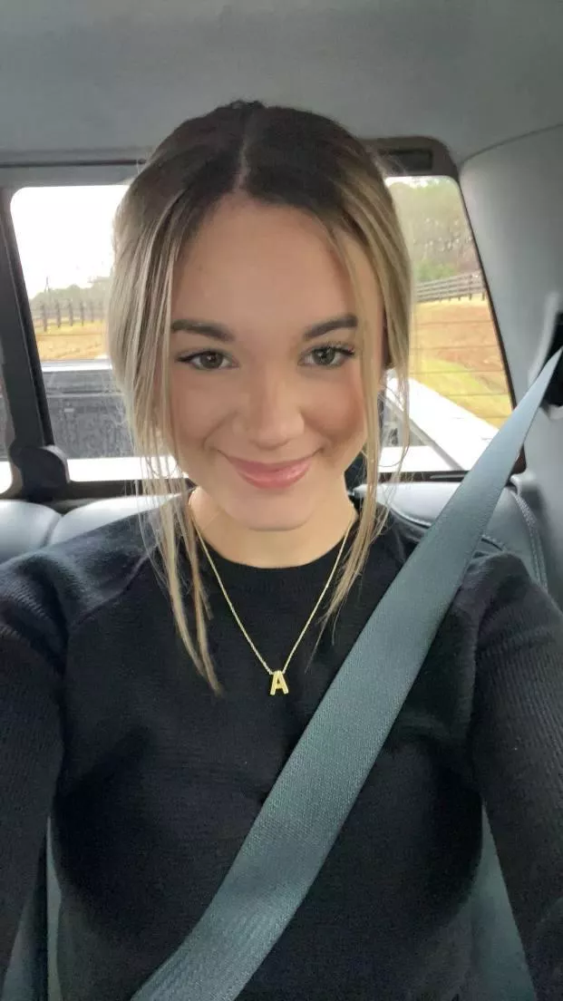 I'm a very friendly legal college neighbor posted by j0hX