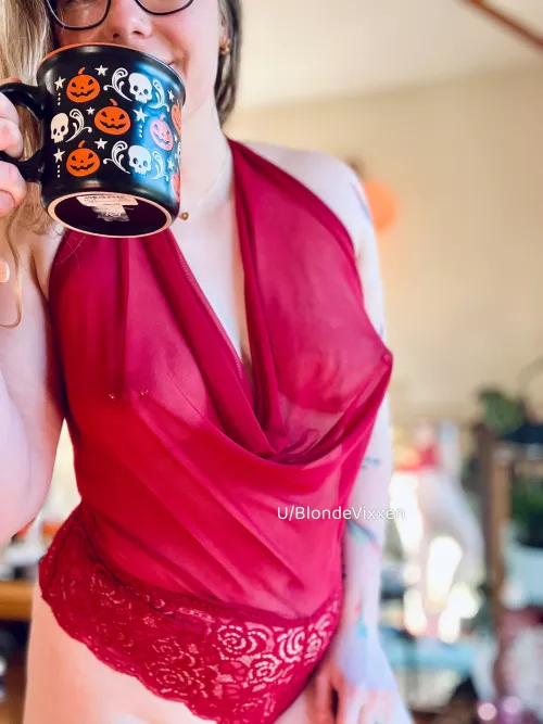 it’s vday week but we back to Halloween mugs… 🤭 by BlondeVixxen