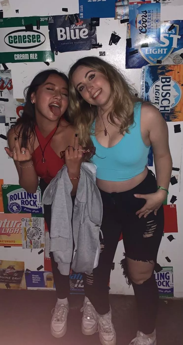 lefts hot asian mouth or rights russian thick body and hips [2] posted by Olivehairyyy