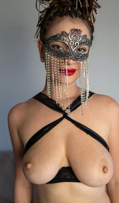 Masks off, inhibitions unleashed. Let's explore by vulpinerespite