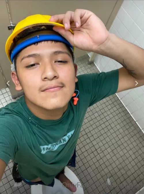 Meet me in the restroom stalls ;) by TheonlyodiOF