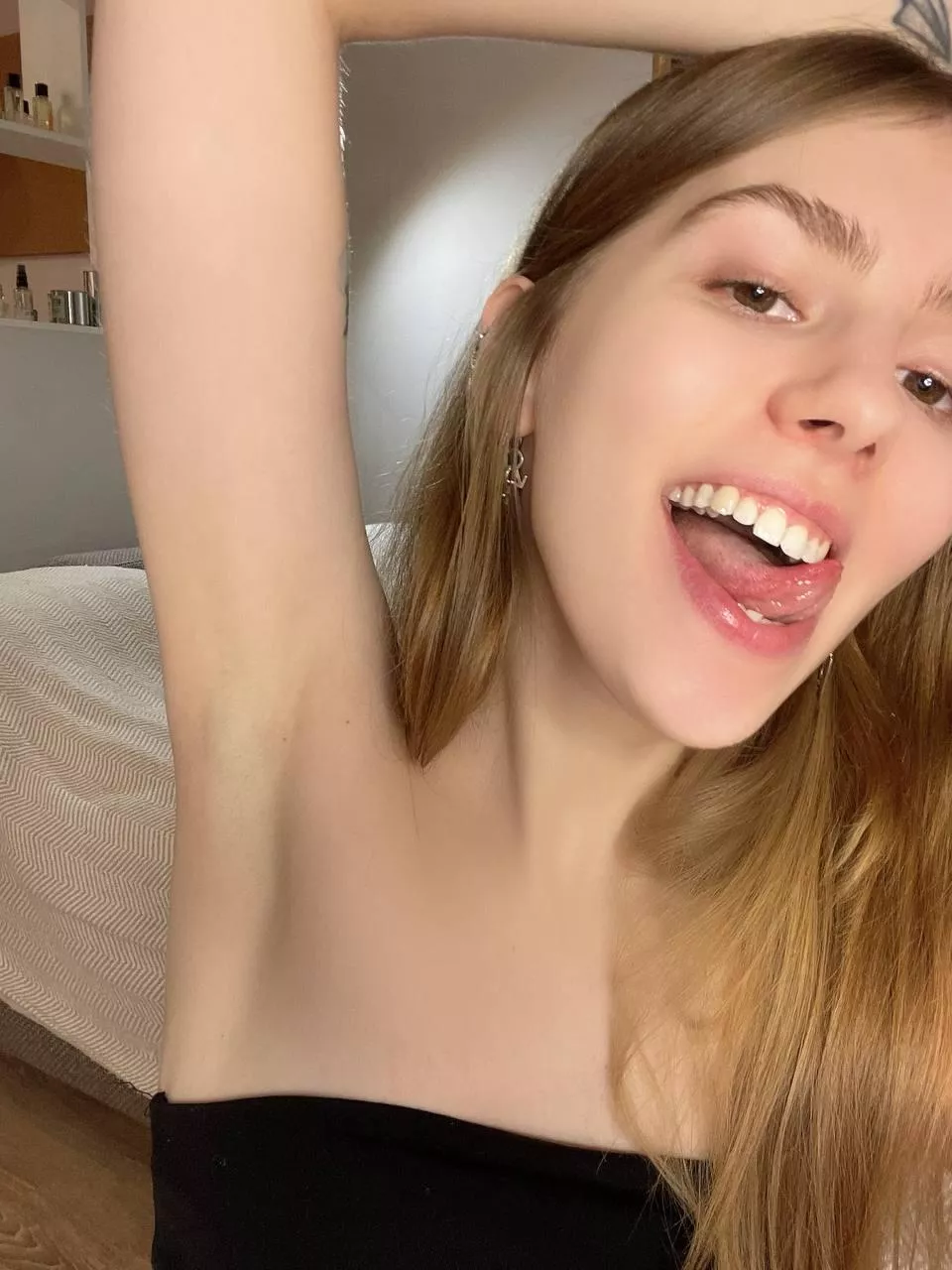 Mmm...My tasty armpits are waiting for your tongue posted by _GoddessMiaa
