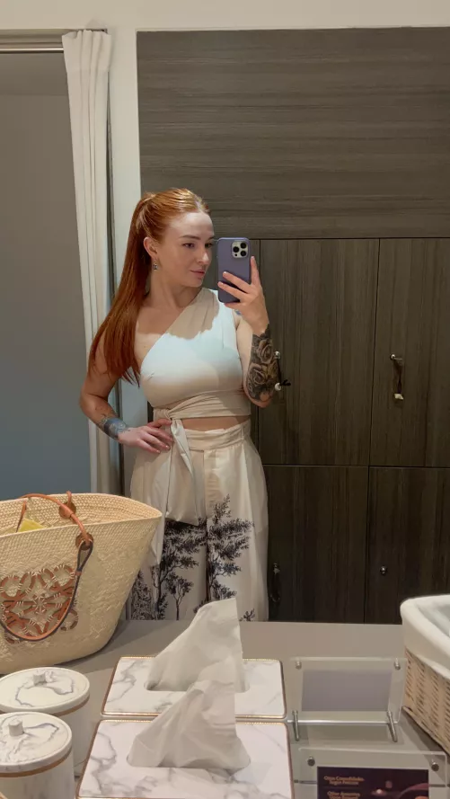 My Sunday afternoon selfie by ConsiderateRooster