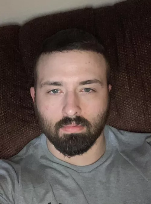 Never been with a guy but want to bottom for the first time. Would you top me? by Reddittor265