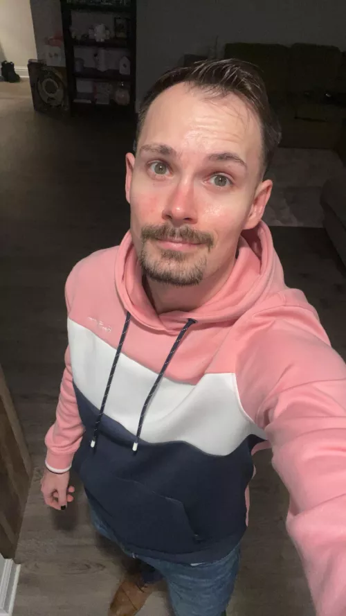 New hoodie vibes by Zack_ariah