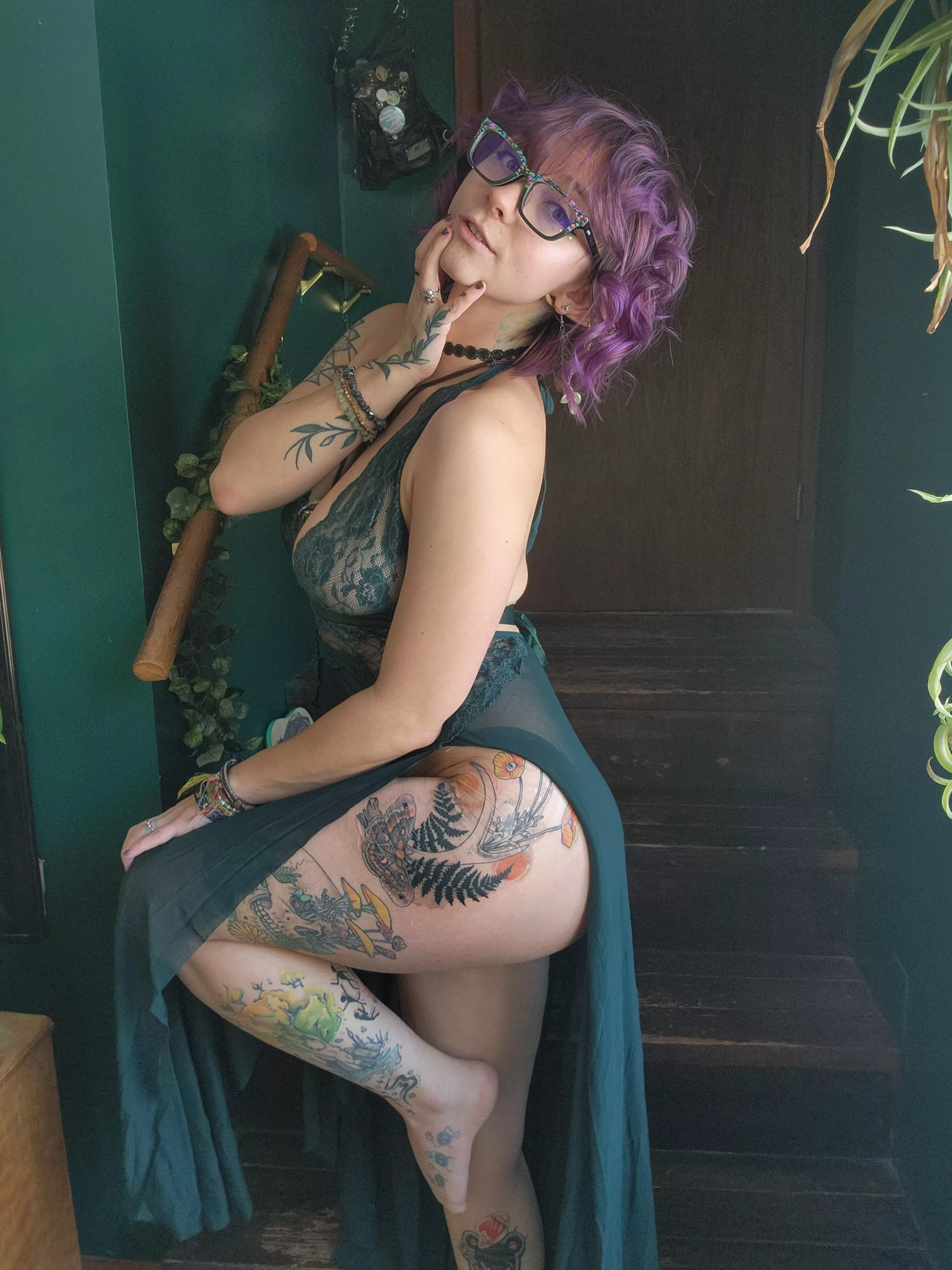 New Lingerie shows off my new tattoo so well 😉 posted by Mavissky