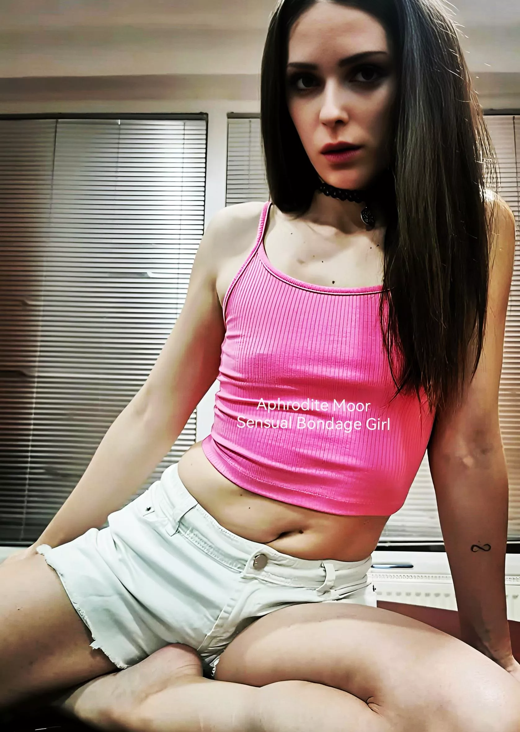 No Bra, Sitting at the Office Desk... Friday night 🔥 posted by hotgirlmoor