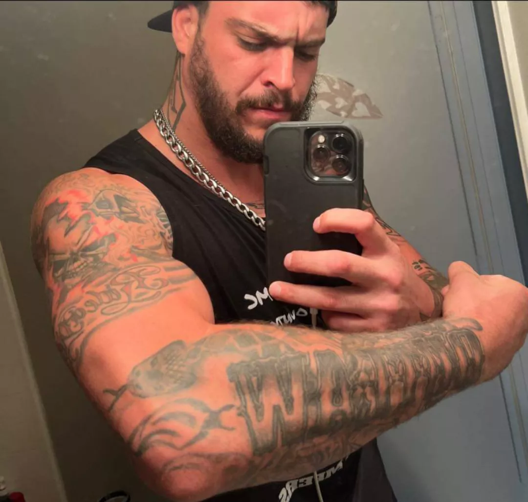 Post gym flex posted by Fun_Measurement_2652