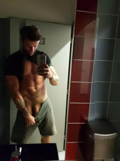 public bathroom by hereWeAreXXX