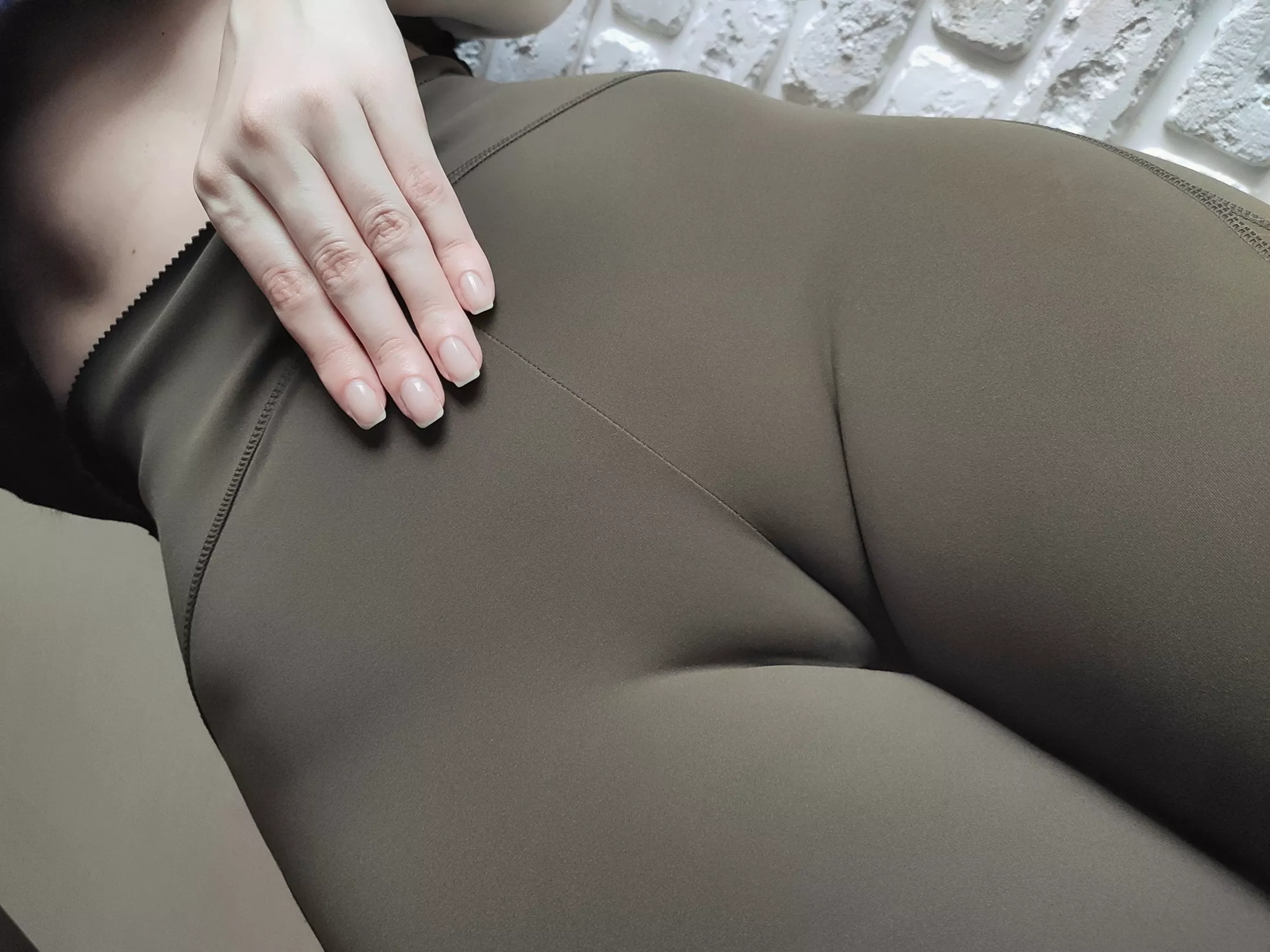 Pulled tight yoga pants posted by SweetieAlyona