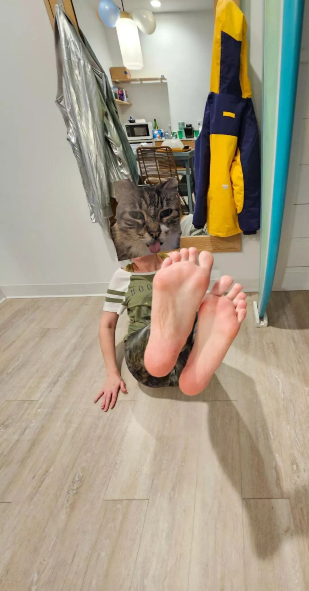 Put your face right there posted by KatsLuckyPaws