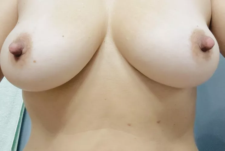 Thinking braless today by loulou1488