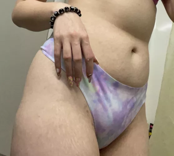 tracing along my skin with my claws and creating goosebumps like galaxies 💕 by pastelharpie