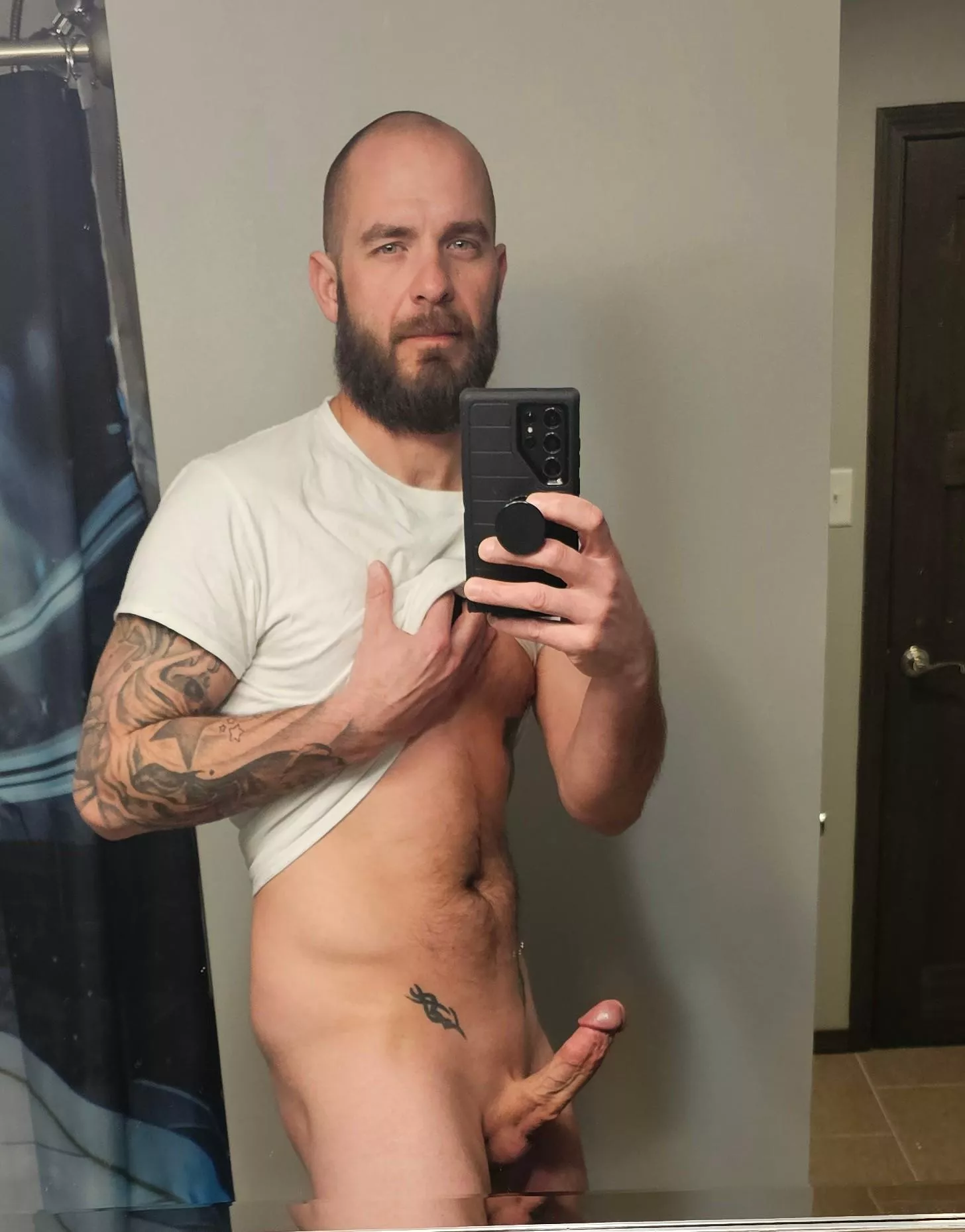 What kind of kinks do you want to explore with me? posted by Urnextdoorneighbors