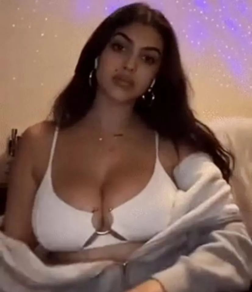 Whats her name?? posted by Heroic-Outlaw