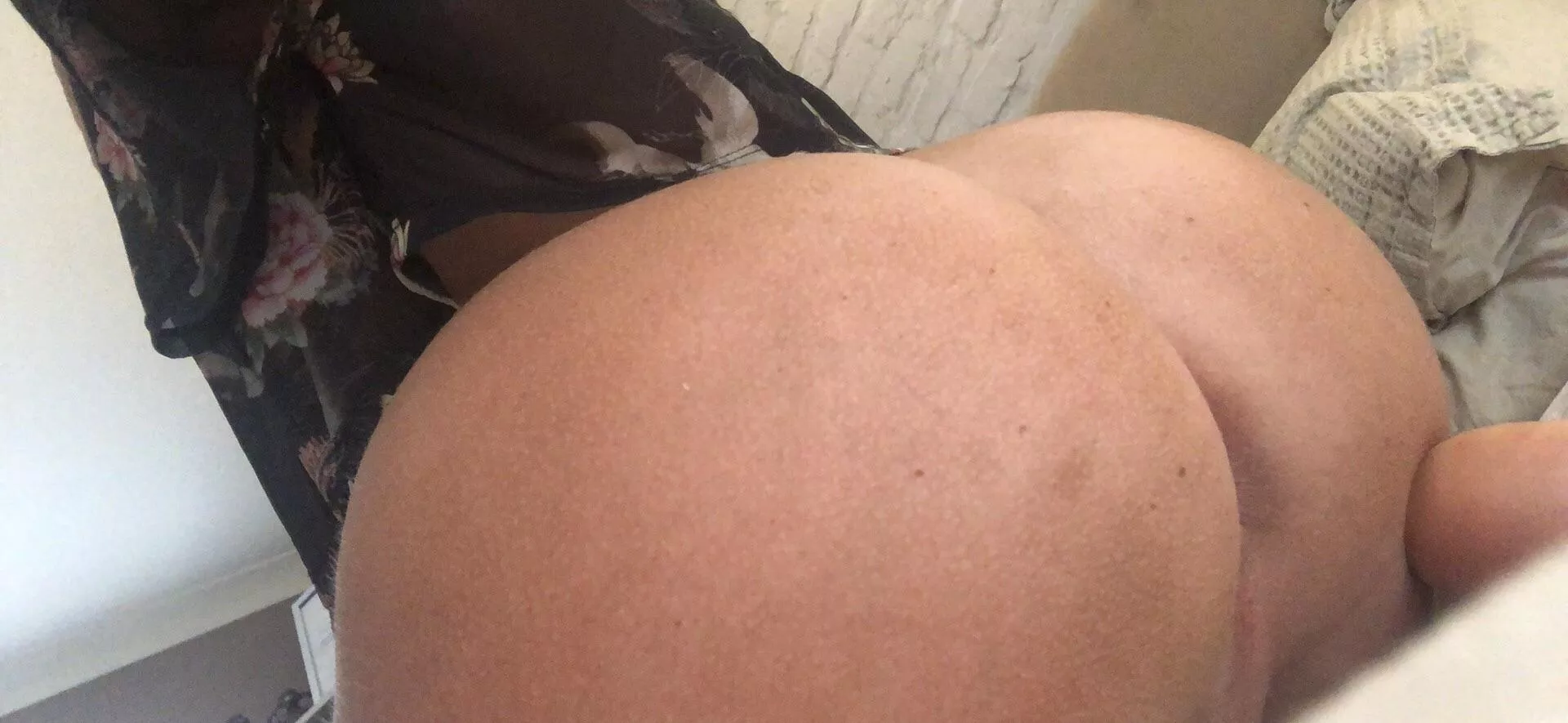 Where my booty fans at? posted by mysteryh23