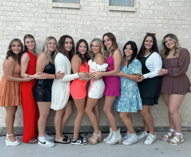 Who are you bringing home?[10] by 8Trwq