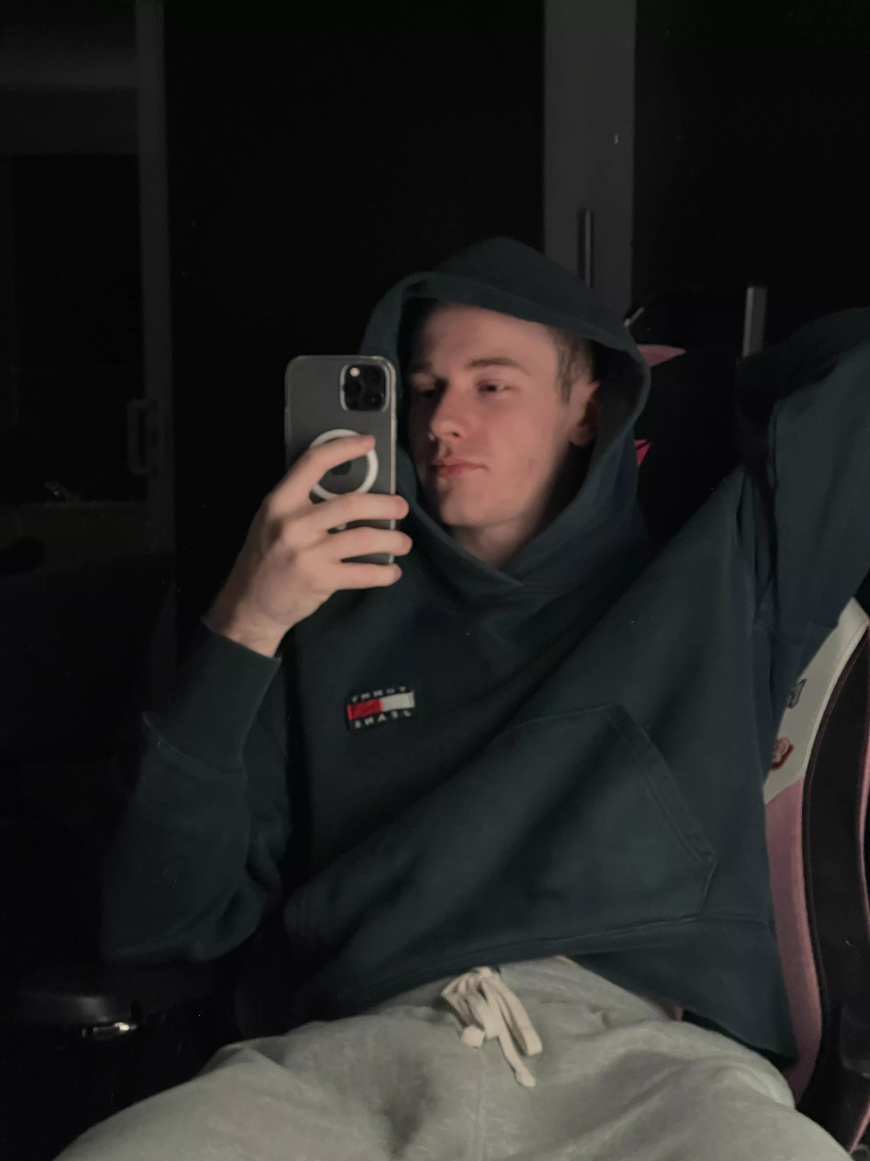 Who loves a curved bulge? posted by LowAdvantage5709