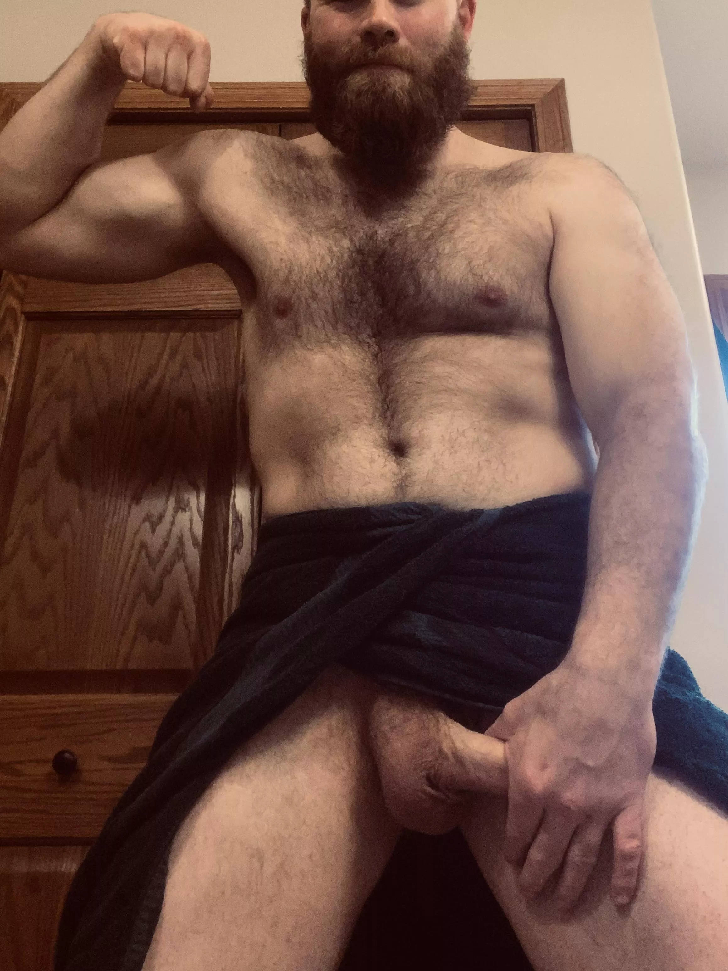 Who ordered a burly 6’5” dadbod for the big game? posted by BigJoe_30