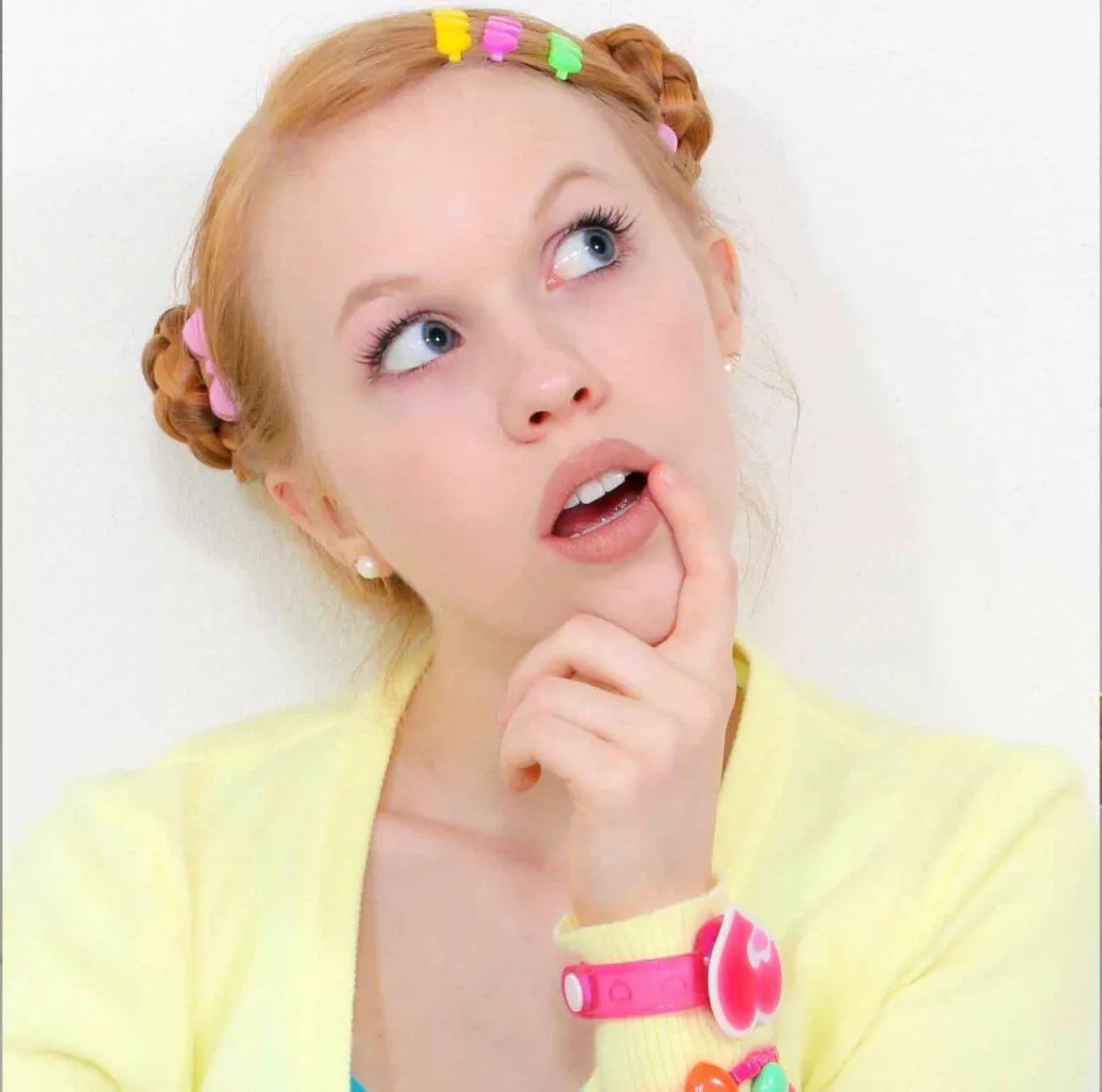 Why do you like Dolly? posted by HereButOverThere