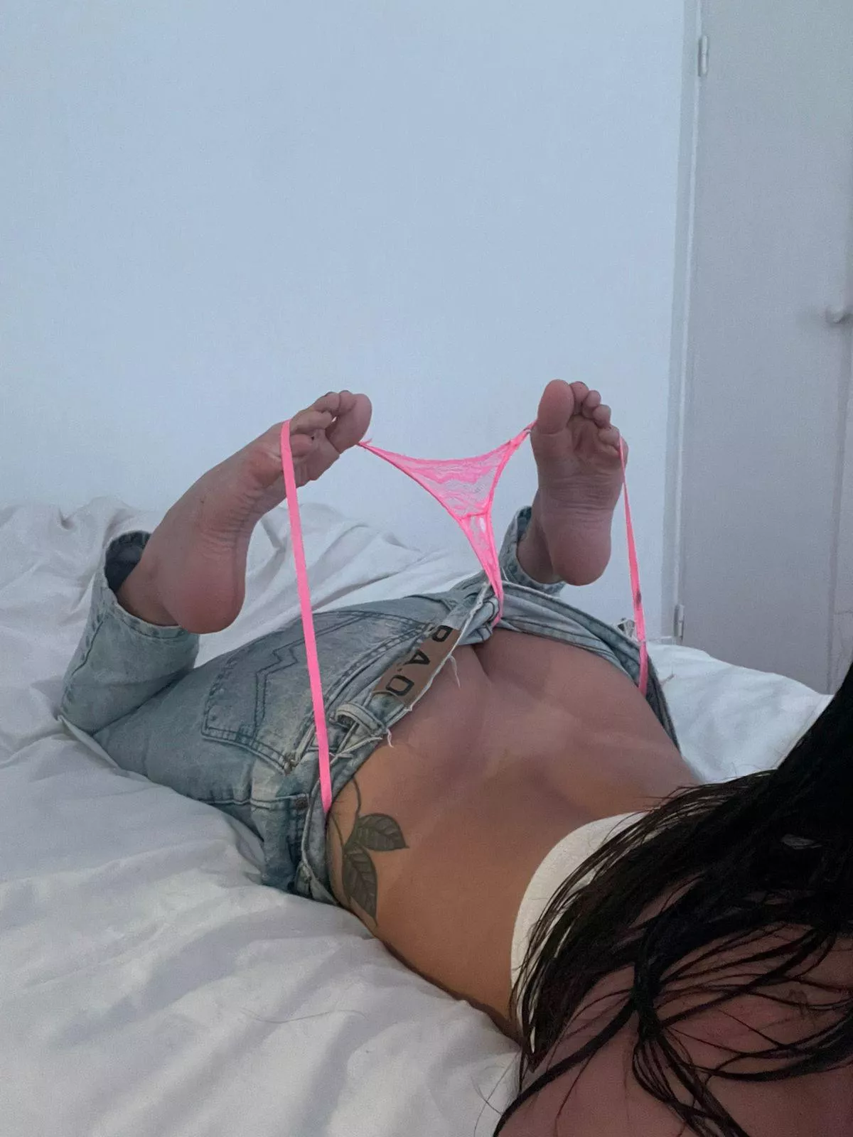 Yes! I can make my thongs rip with my feet posted by its_teff