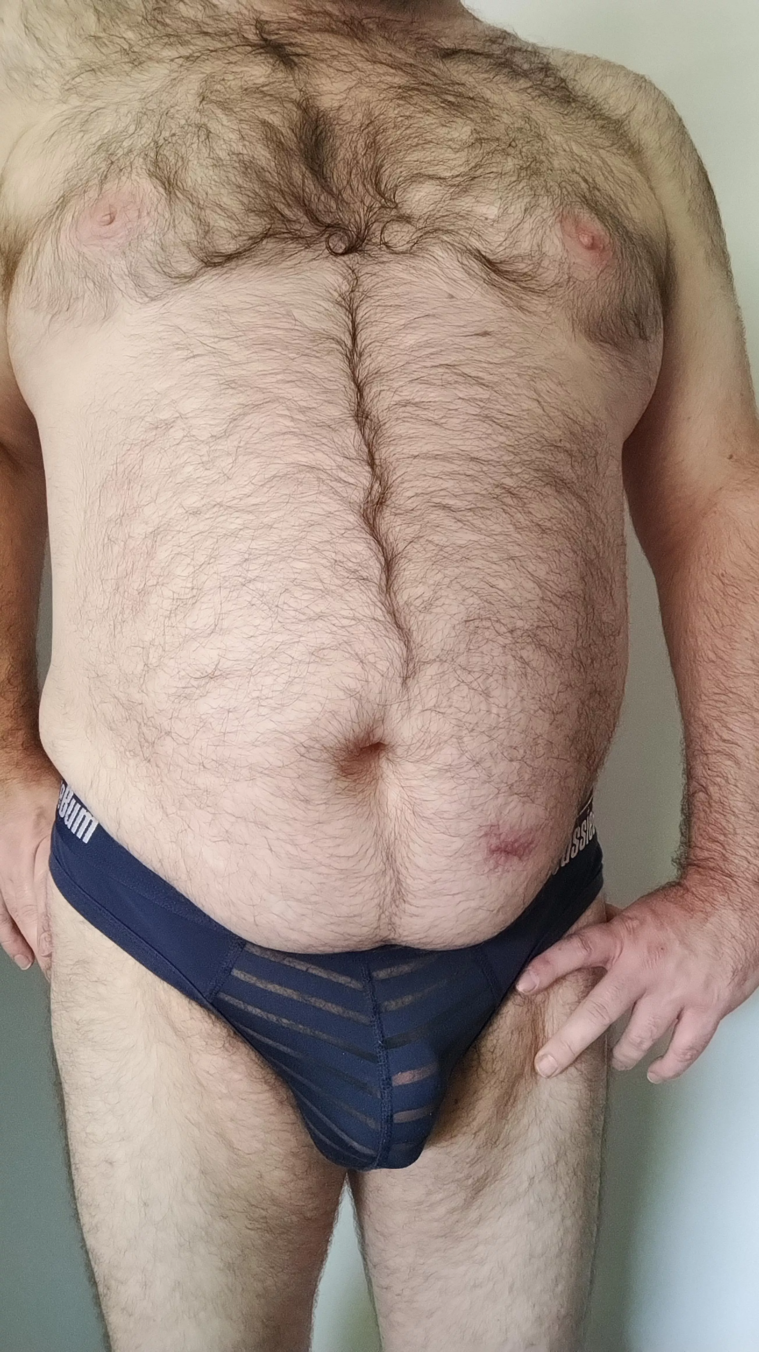 42 Feeling kinda hot and bothered. DMs open. posted by th1rstyb0y