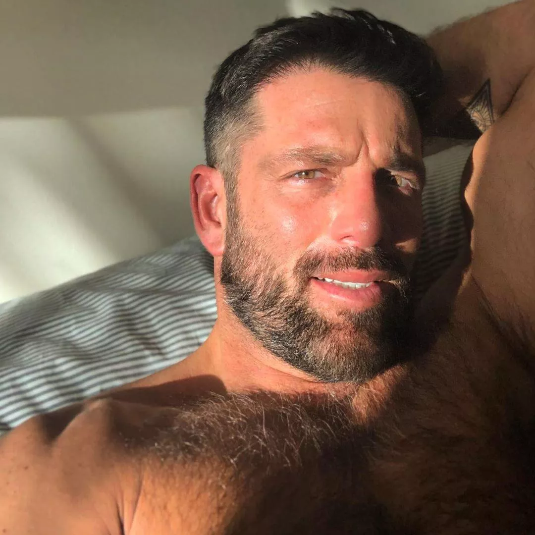 43 / Write me Man over 40 old posted by Perfect-Swan7341