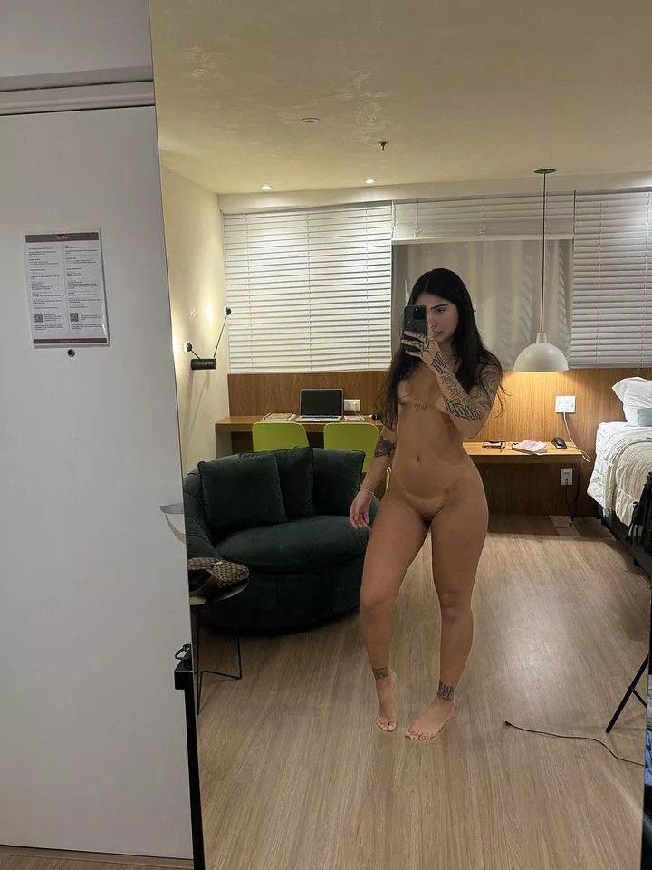 a latin girl never leaves home without shaving posted by ivyclark__