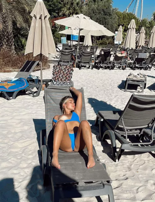 A little naughty on a public beach by sweet_sun_