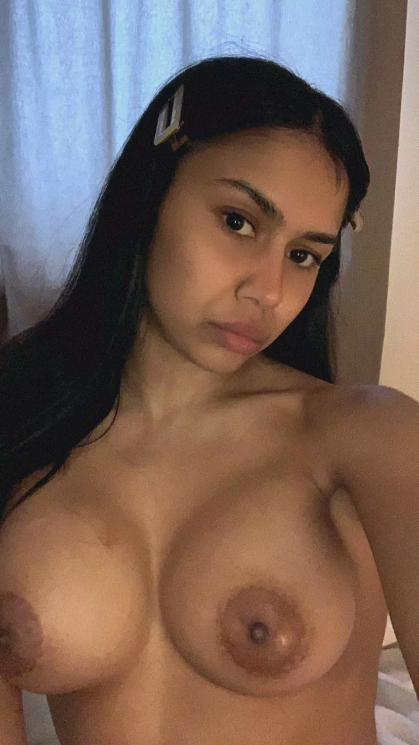 A=Face B=Tits C=Pussy D=All of the above posted by openTerrier