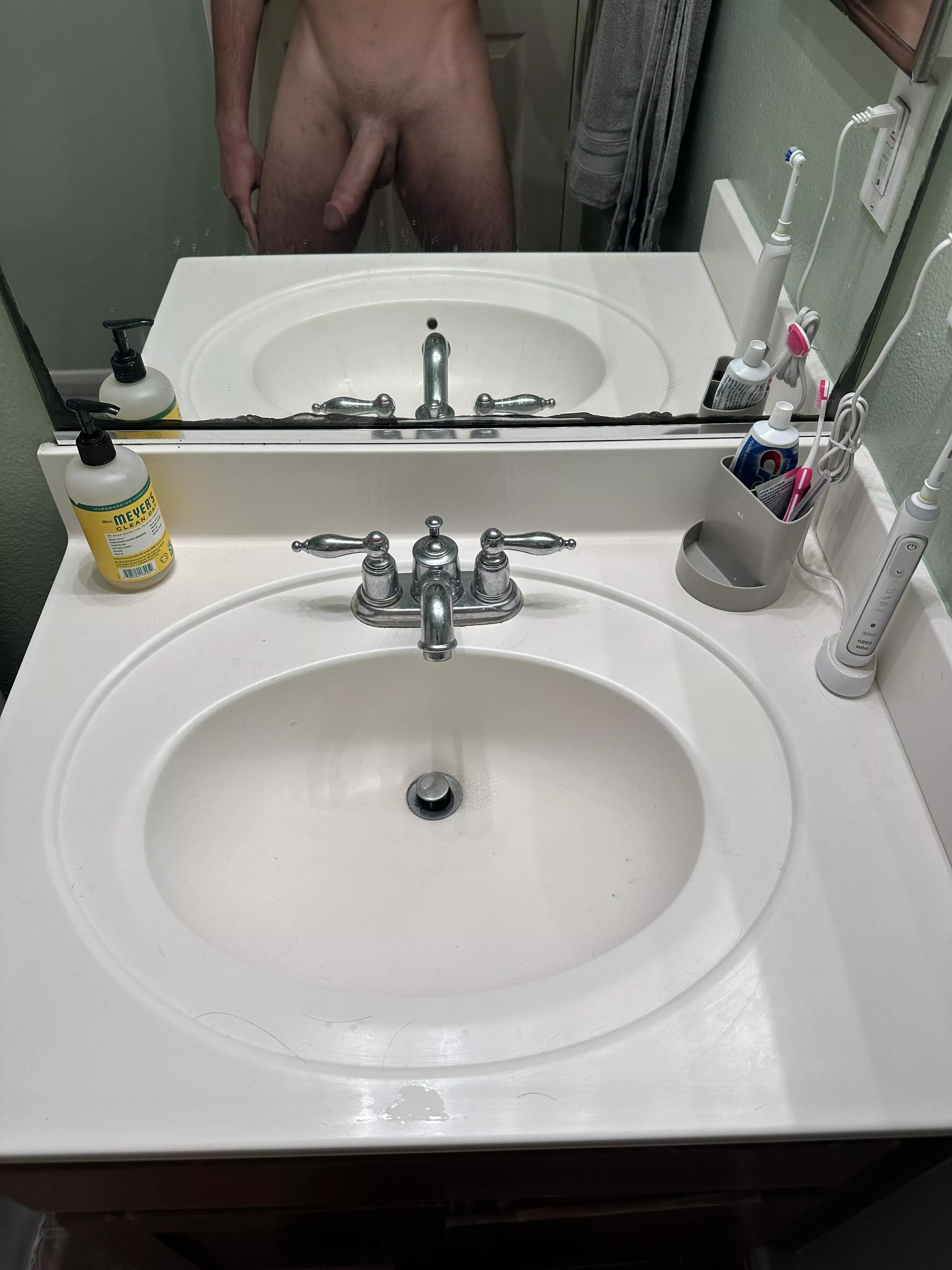 Any young bros (18) posted by ConfidenceThick7154