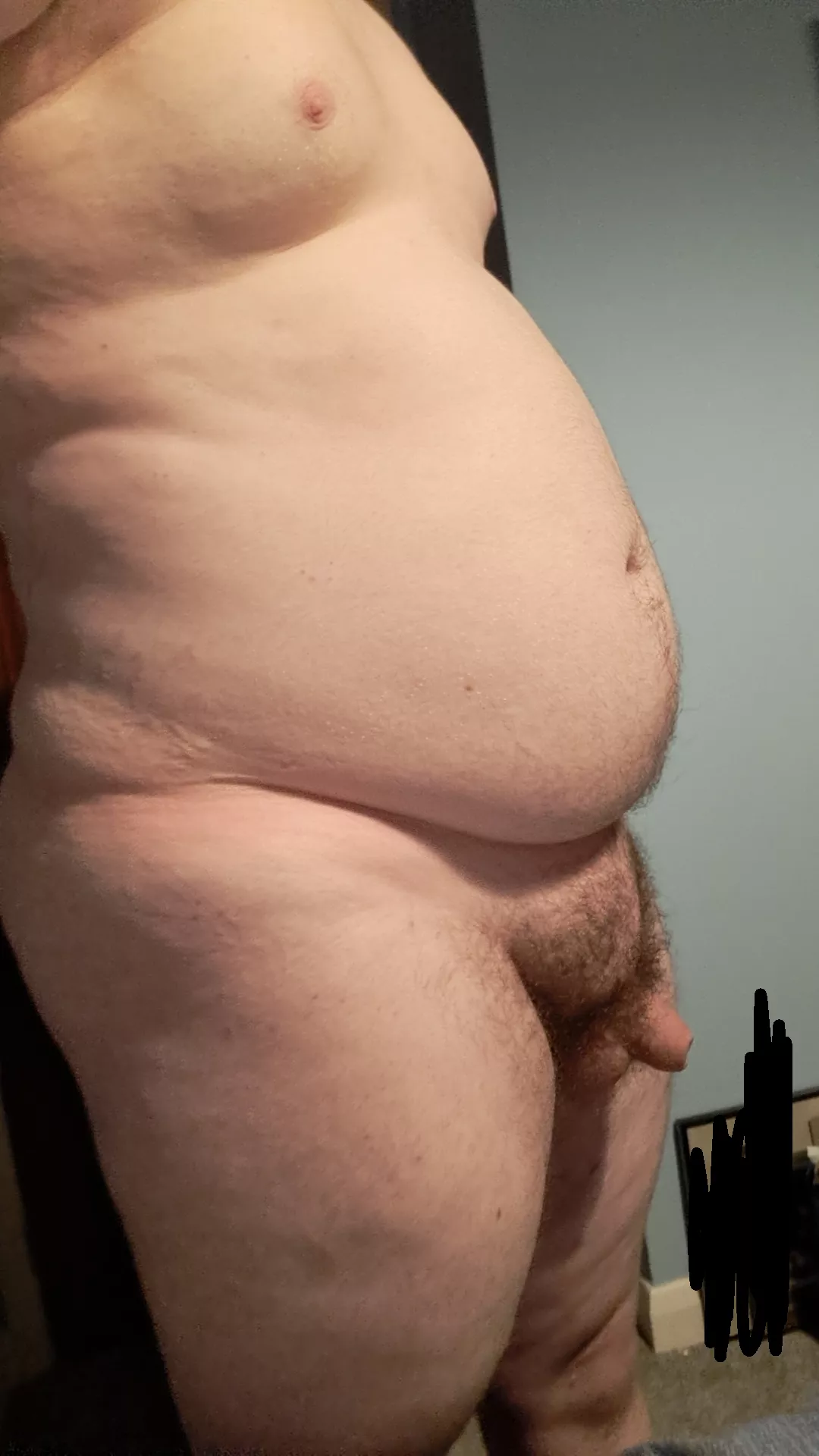 Anyone notice some changes to my previous pics? posted by Additional-Trick-812