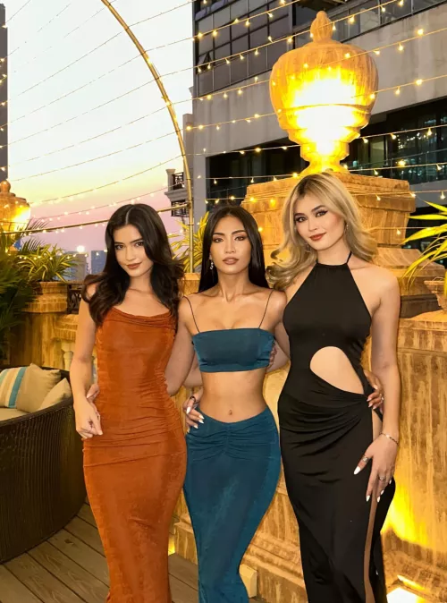 Asian Babes by brucenarin