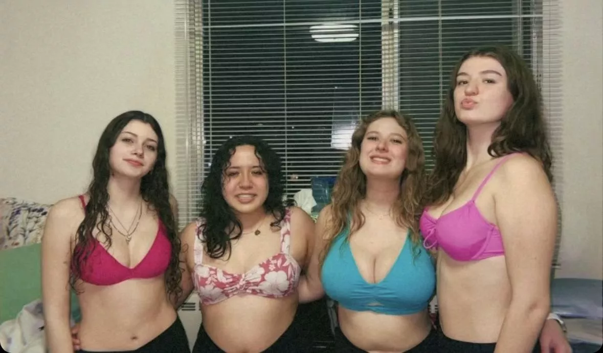 Blue beats everybody posted by paulina34