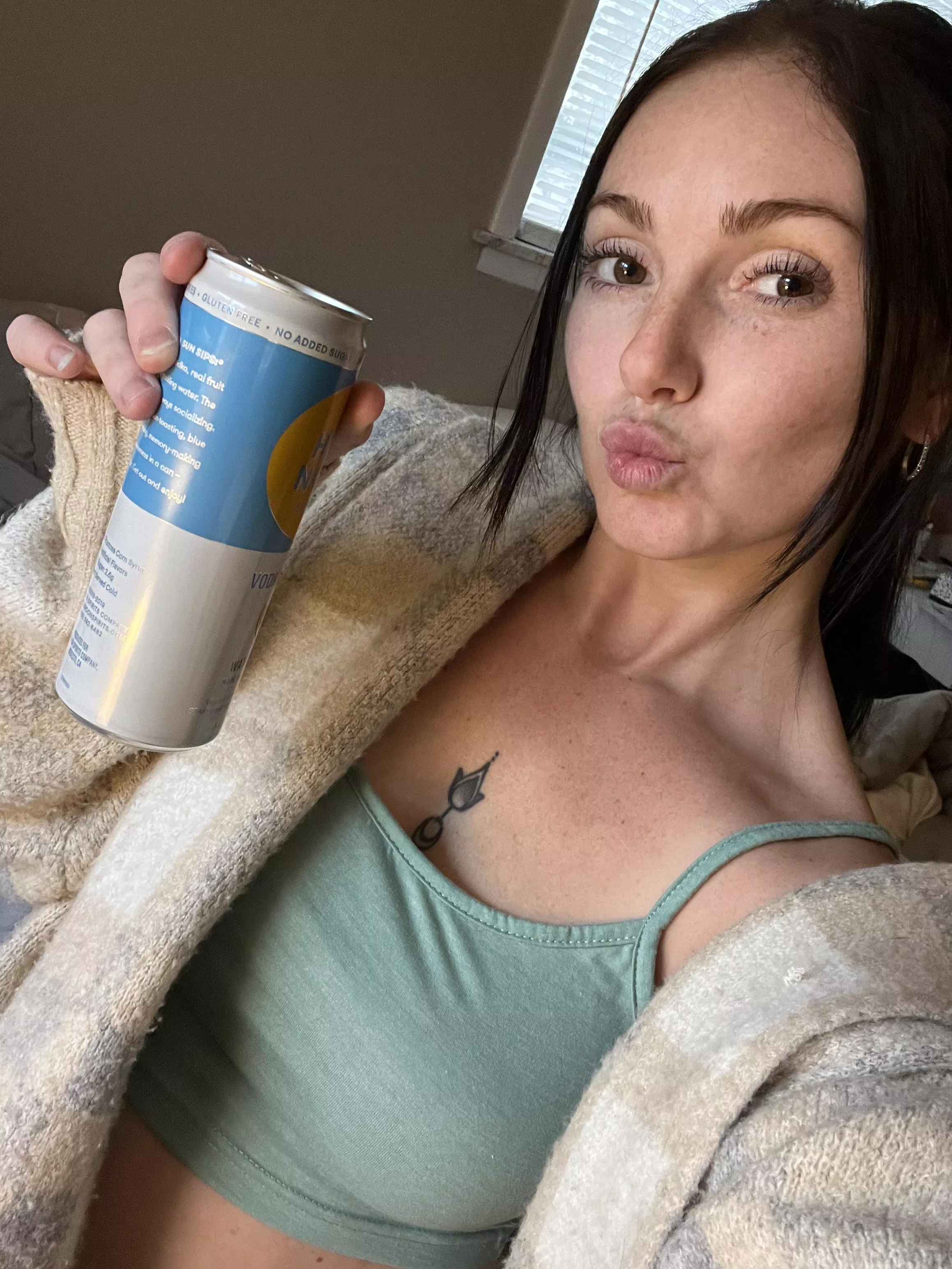 Come join my live on OF! It’s always fun ;) posted by MightknowmeasNat