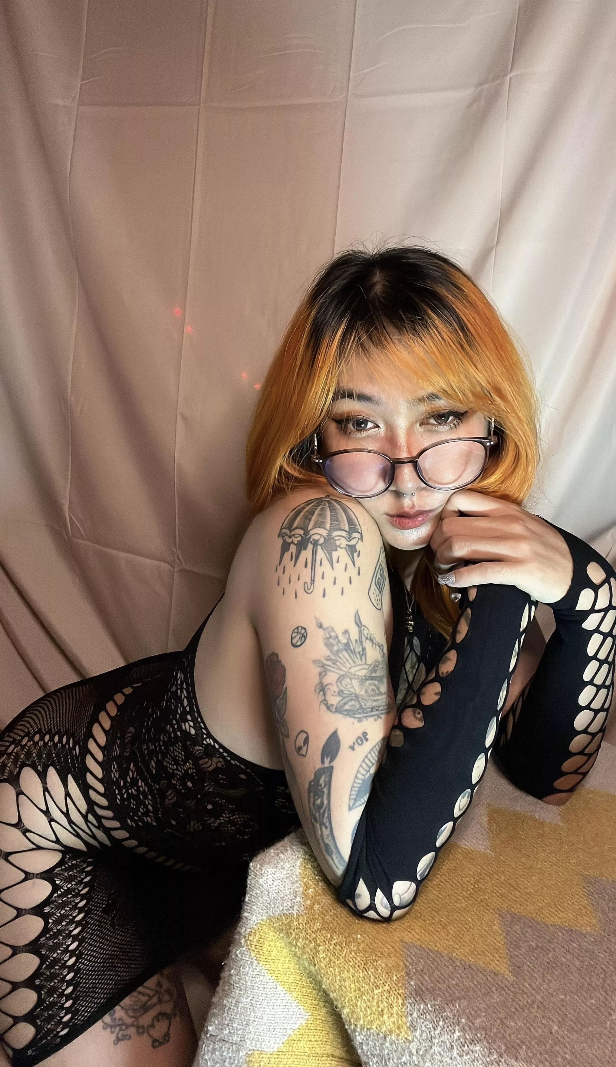 Correct me if I’m wrong, but I think you need an alt girl to sit on your face posted by AshamedTrilogy