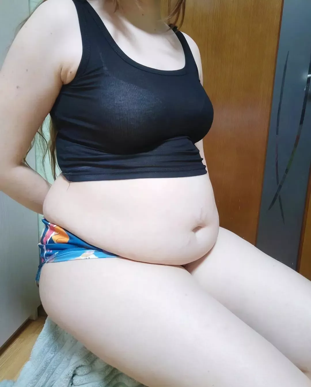 Do my thighs look thicker? posted by _Natusik_