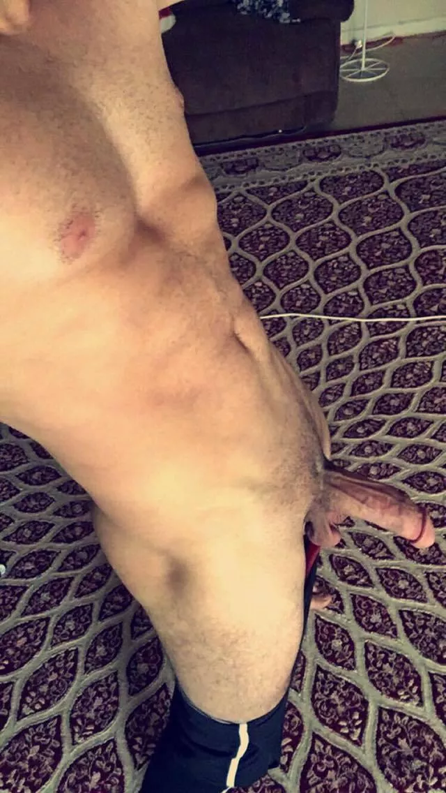 Do u want to make ur daddy cum ? posted by Designer-Love-9046