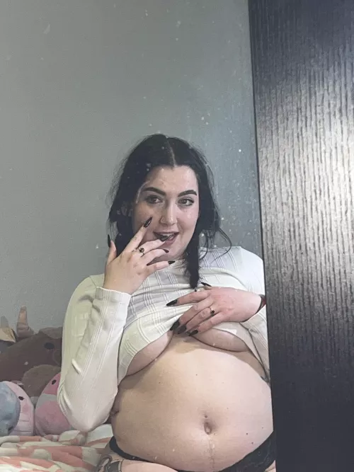 Do you like soft belly’s?😘 by chubbybayli